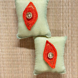 Leaf Button Pops